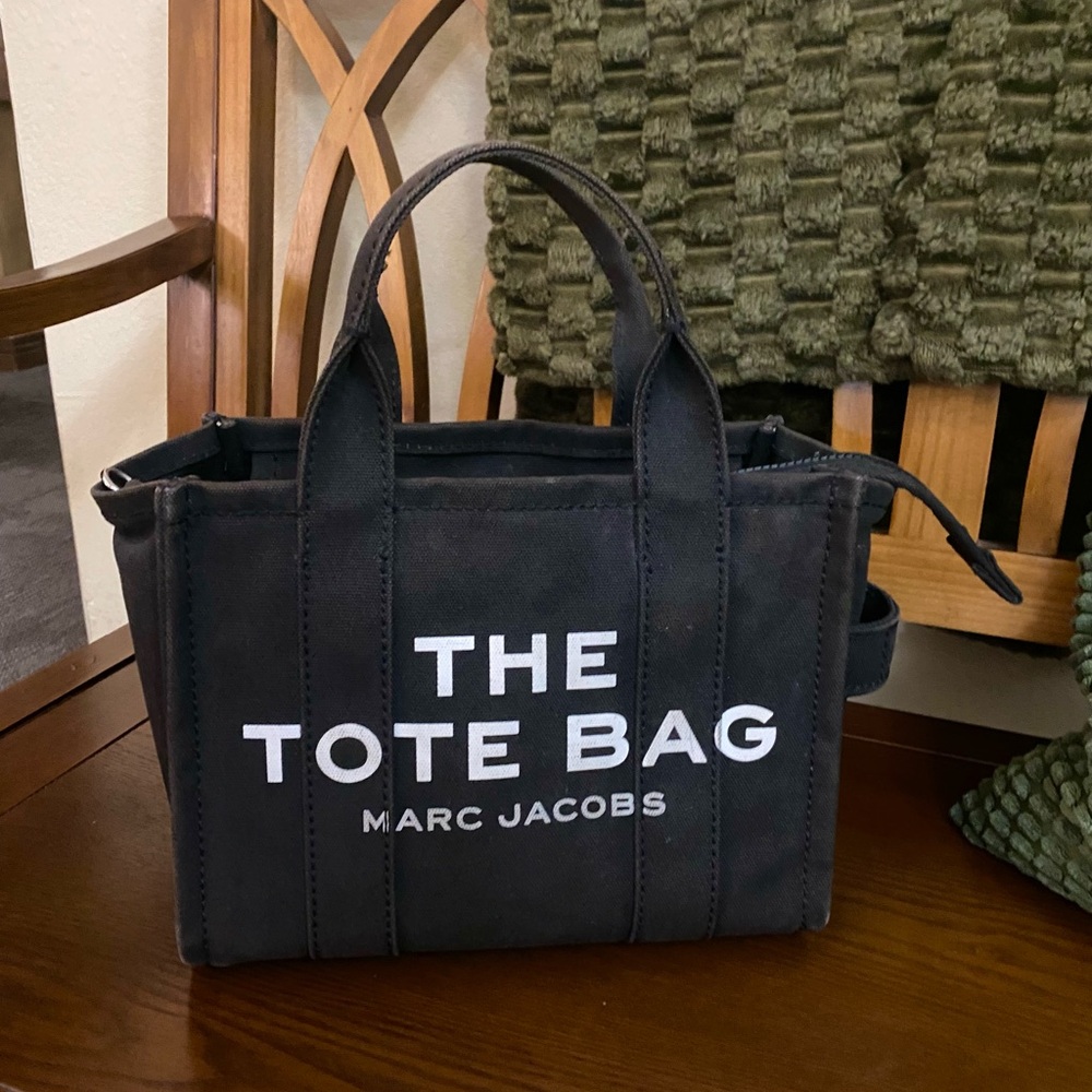 Marc Jacobs -The Tote Bag- Black🔥
